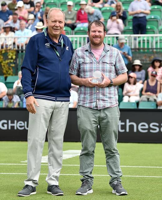 Matthew-Watson-accepting-award-at-Nottingham-Open-with-President-of-the-LTA-web